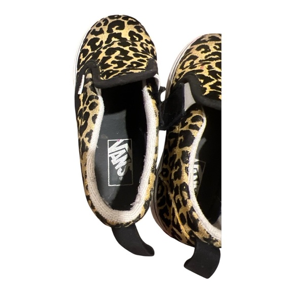 VANS - Picture 5 of 7